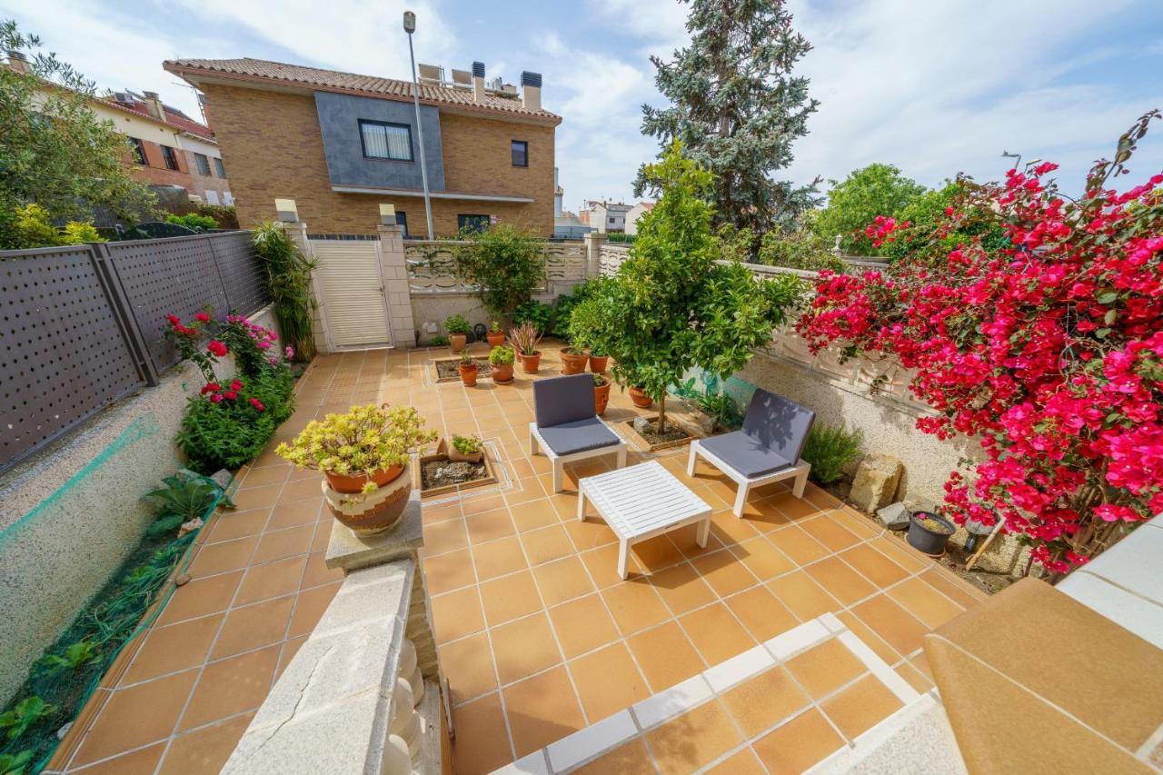 Homeholidaysrentals Espriu- Costa Barcelona ซานตาซูซานนา ภายนอก รูปภาพ